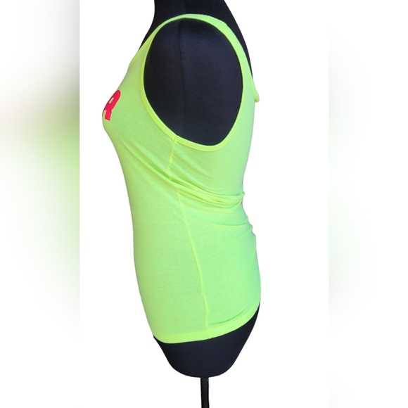 Smashfest Queen Aloha Tank - Picture 2 of 12